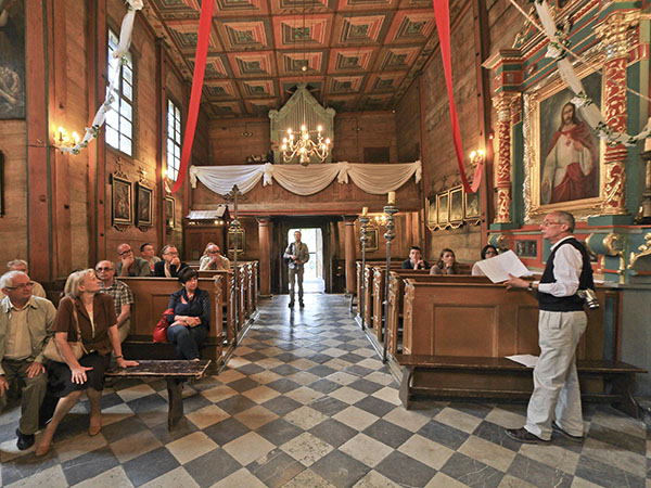 Modlnica. Church of St Adalbert and Our Lady of Sorrows, interior