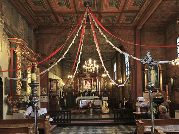 Modlnica. Church of St Adalbert and Our Lady of Sorrows, interior